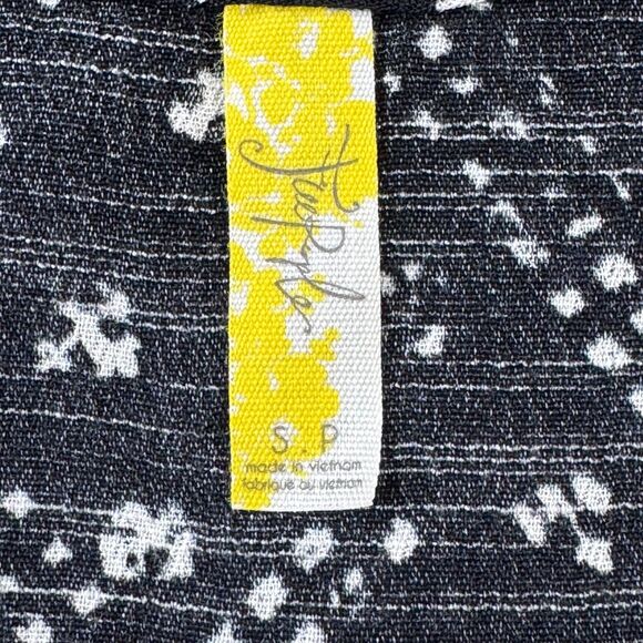 Free People Blouse Small Black White Sleeveless Geometric Cutout Keyhole Front - Picture 8 of 10